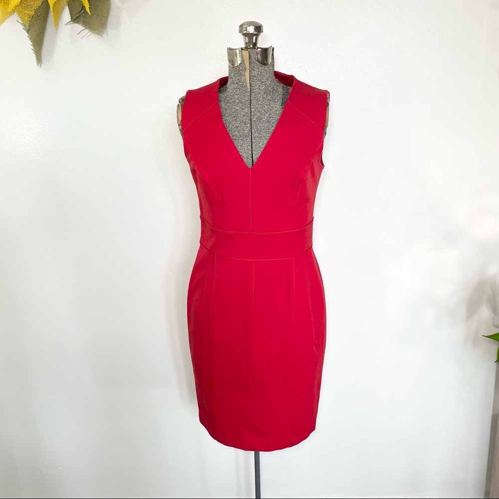 6, 8p Banana Republic sleeveless bodycon fitted red dress - Picture 1 of 5